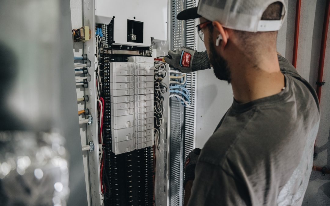 How a Commercial Electrician Calgary Handles Tenant Improvement Projects Efficiently
